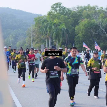 Runner Photo 7124368