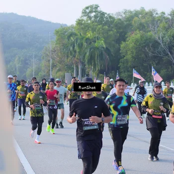 Runner Photo 7124370