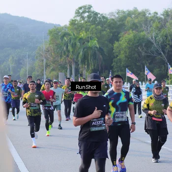 Runner Photo 7124371