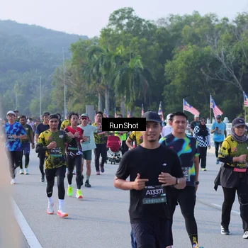 Runner Photo 7124373