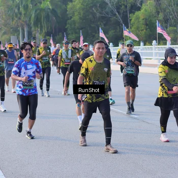 Runner Photo 7124376