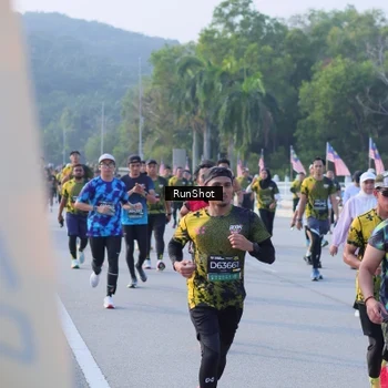 Runner Photo 7124388