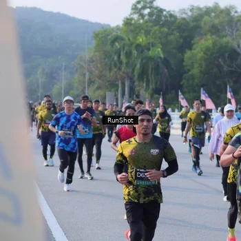 Runner Photo 7124389