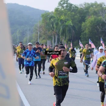 Runner Photo 7124390