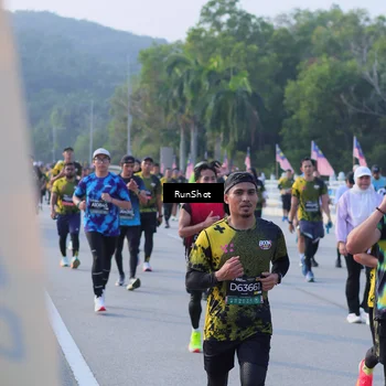 Runner Photo 7124392