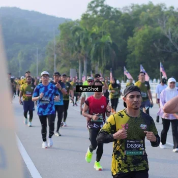 Runner Photo 7124394
