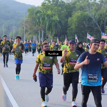 Runner Photo 7124428