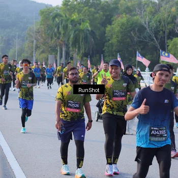 Runner Photo 7124432