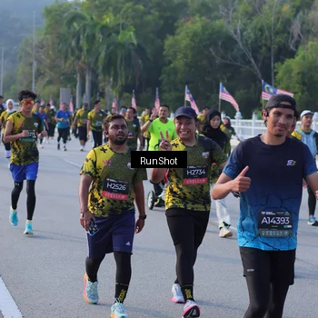 Runner Photo 7124436