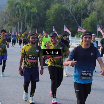 Runner Photo 7124438