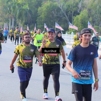Runner Photo 7124441