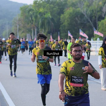 Runner Photo 7124449