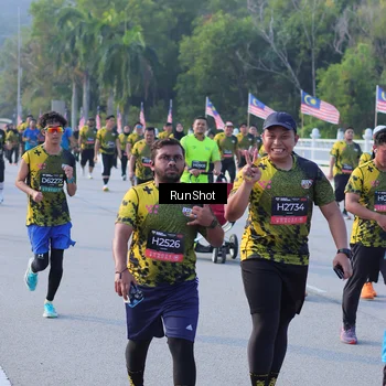 Runner Photo 7124450