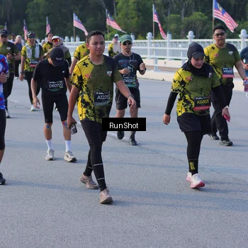 Runner Photo 7124453