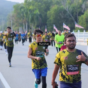 Runner Photo 7124455