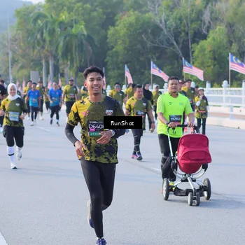 Runner Photo 7124473