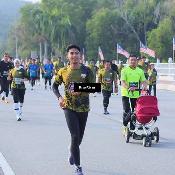 Runner Photo 7124475