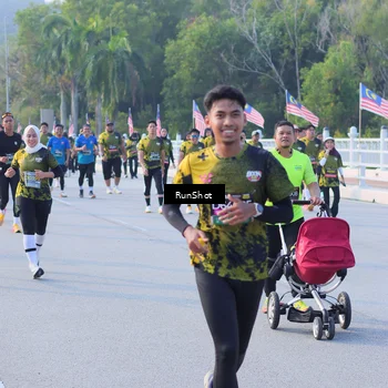 Runner Photo 7124491