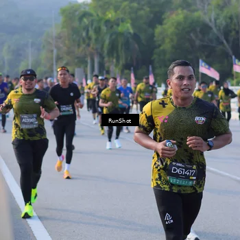 Runner Photo 7124499