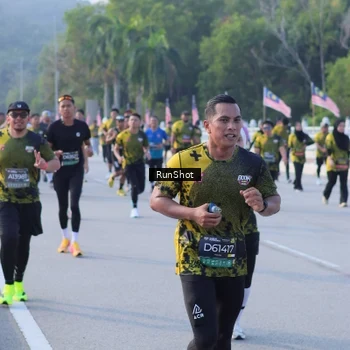 Runner Photo 7124501