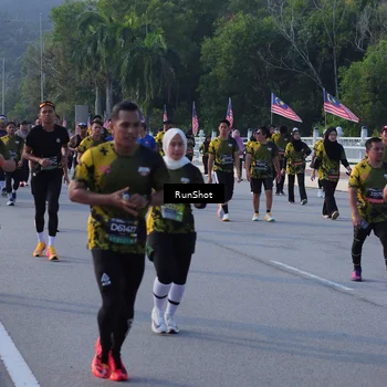 Runner Photo 7124502