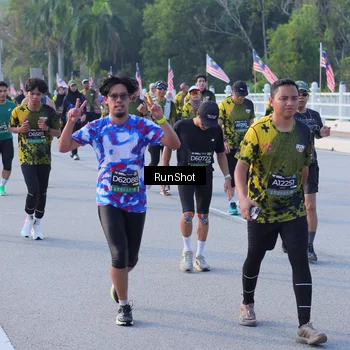 Runner Photo 7124505