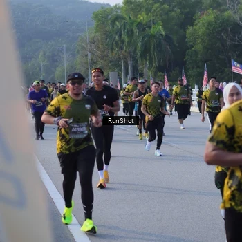 Runner Photo 7124509