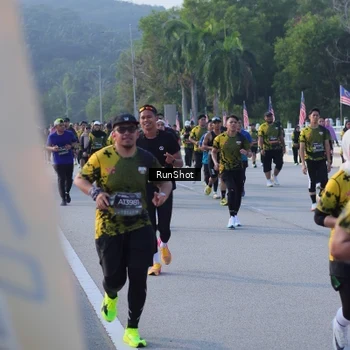 Runner Photo 7124511