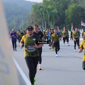 Runner Photo 7124512