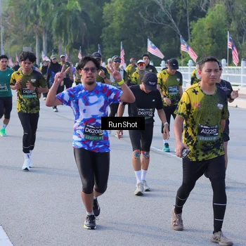 Runner Photo 7124518