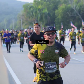 Runner Photo 7124524