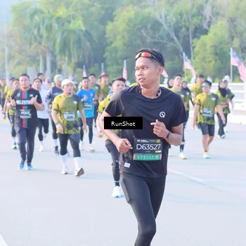 Runner Photo 7124532