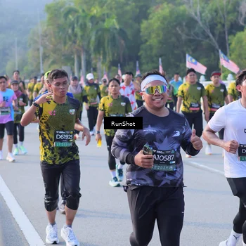 Runner Photo 7124540