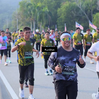 Runner Photo 7124541