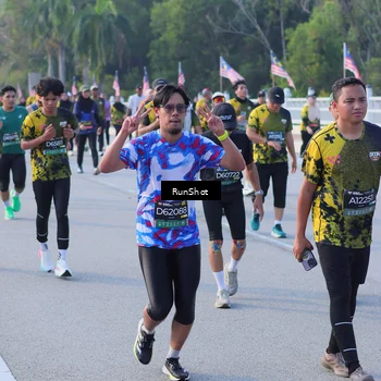 Runner Photo 7124548