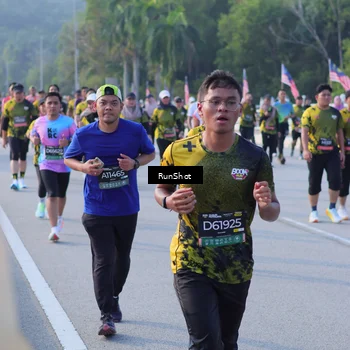 Runner Photo 7124554