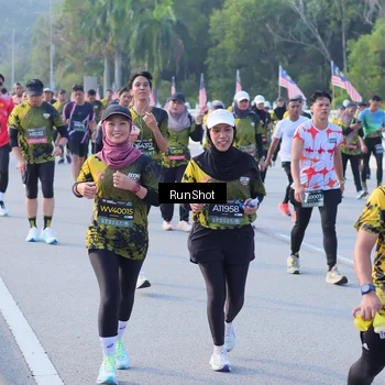Runner Photo 7124577