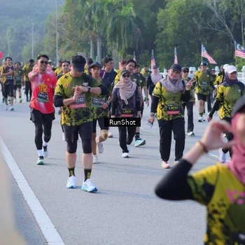 Runner Photo 7124596