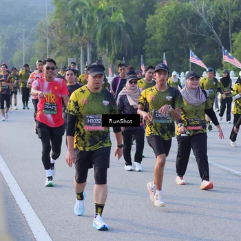Runner Photo 7124602