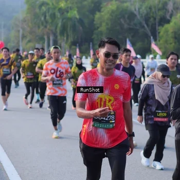Runner Photo 7124631