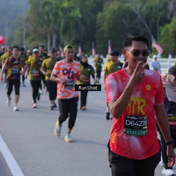 Runner Photo 7124635