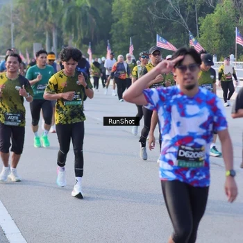 Runner Photo 7124638