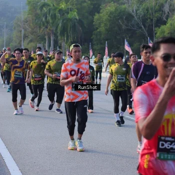 Runner Photo 7124640