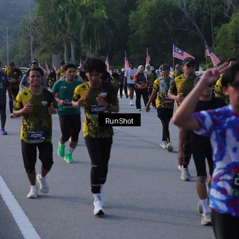 Runner Photo 7124648