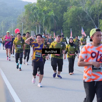 Runner Photo 7124652