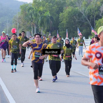Runner Photo 7124656