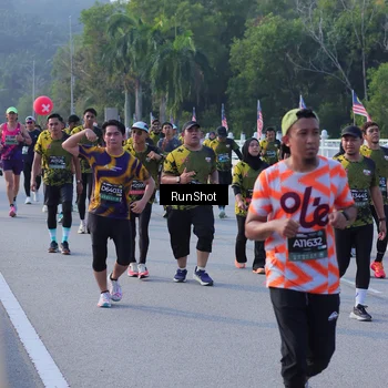 Runner Photo 7124658