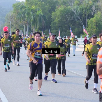 Runner Photo 7124662