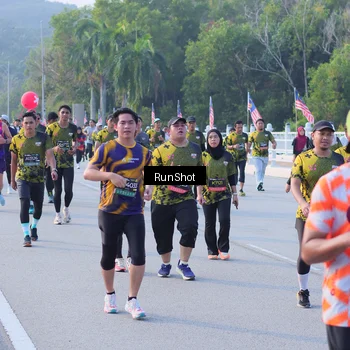 Runner Photo 7124665