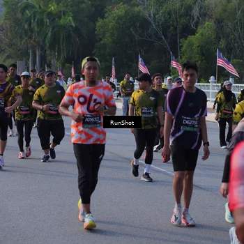 Runner Photo 7124672